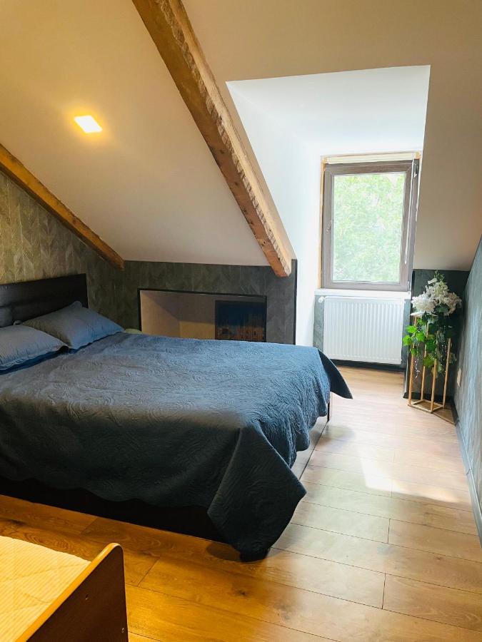 Beautiful Apartment On Atoneli Tbilisi ภายนอก รูปภาพ