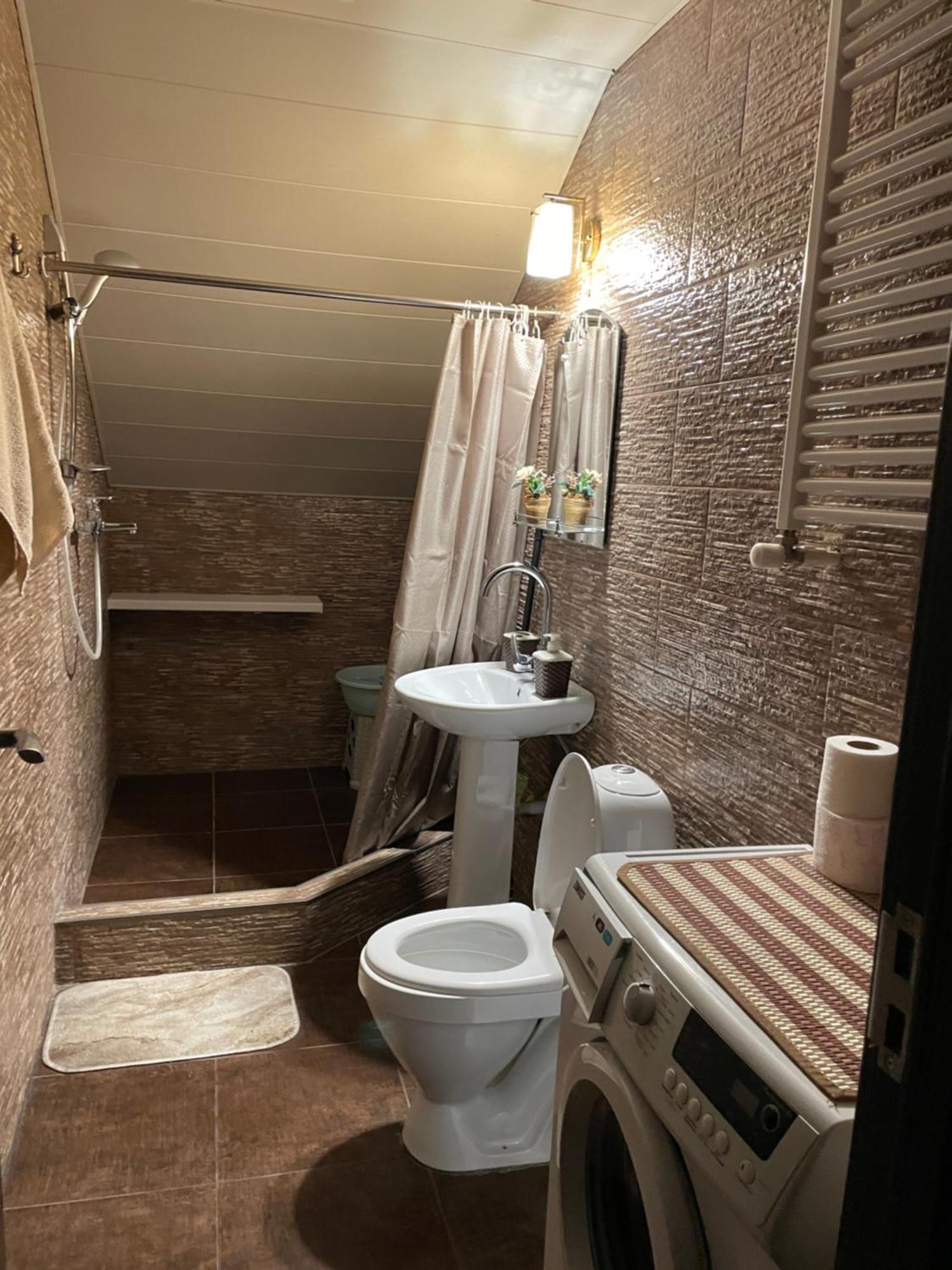 Beautiful Apartment On Atoneli Tbilisi ภายนอก รูปภาพ